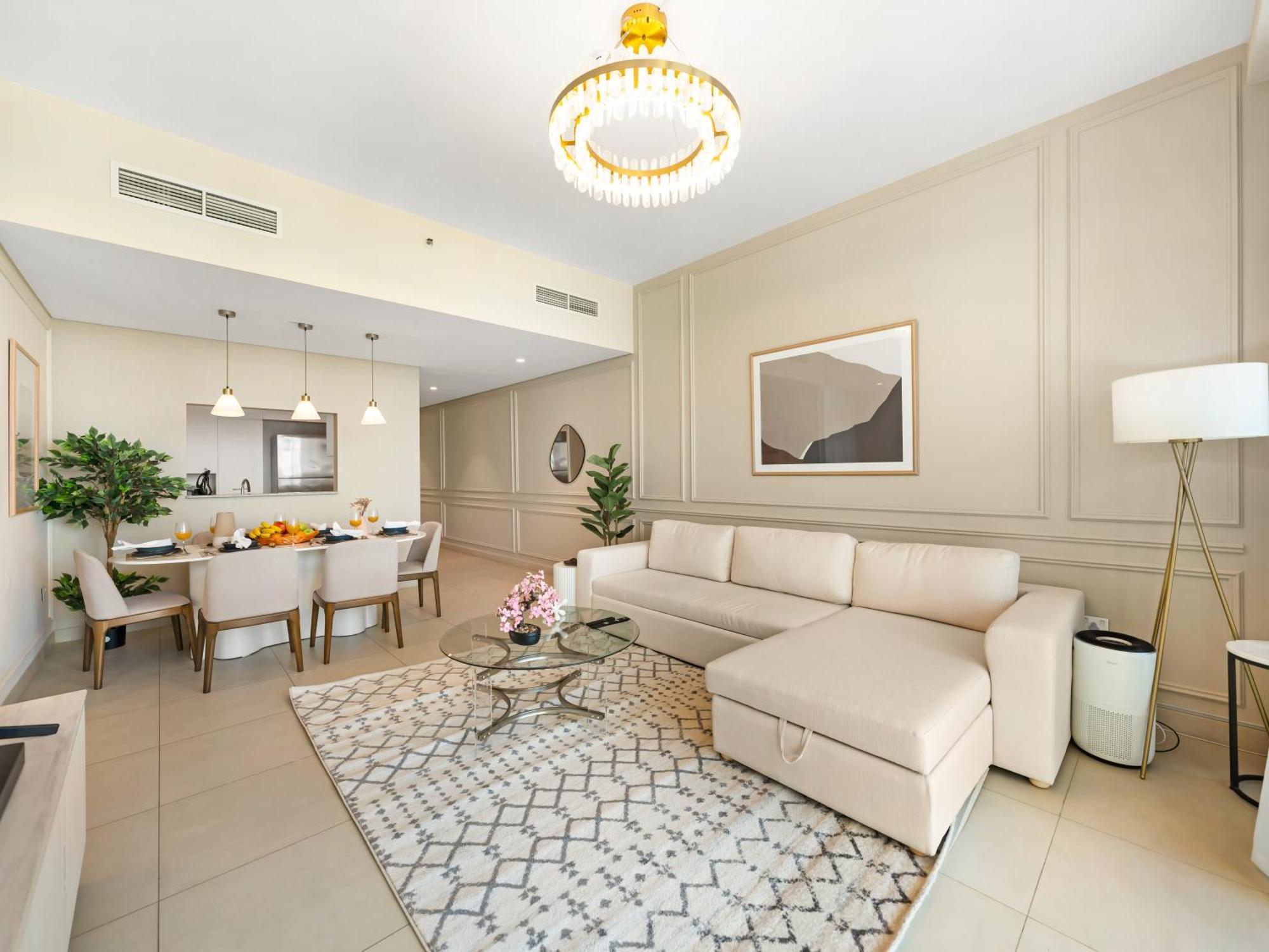 Apartment Brand New! Downtown Views Located On Mall *